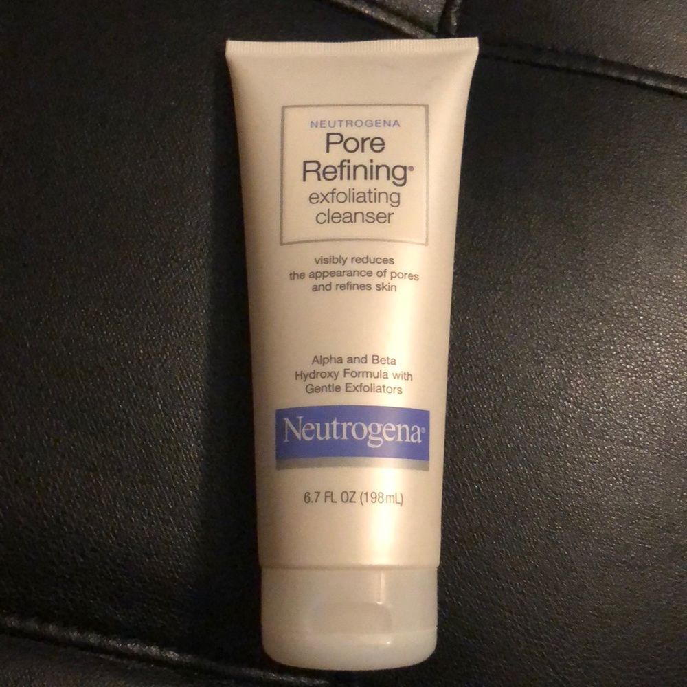 Neutrogena Pore Refining exfoliating cleanser